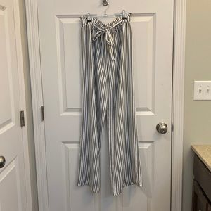 Cute flowy pants, size M by Maurice’s